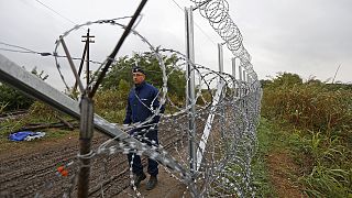 Hungary: PM Orban praises 'excellent job' of police at migrant camp