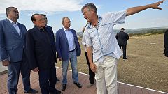 Στην Κριμαία ο Μπερλουσκόνι