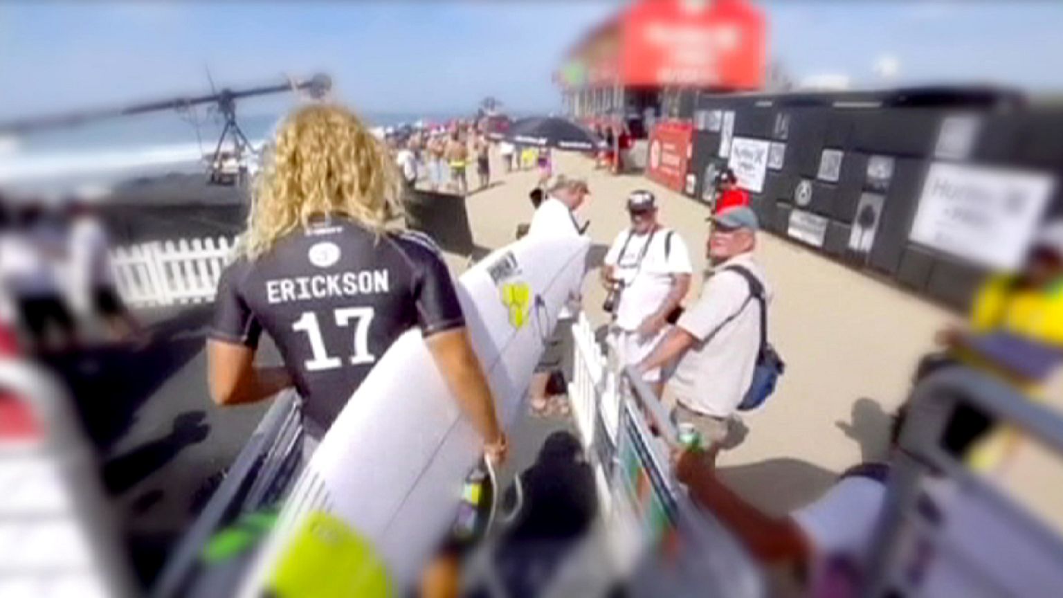 World Surf League: Πλούσιο θέαμα στα κύματα της Καλιφόρνιας