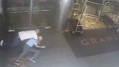 La police de New York diffuse la vidéo de l'arrestation par erreur de James Blake