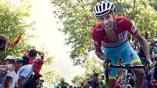 Fabio Aru, La Vuelta'da şampiyonluğa çok yakın