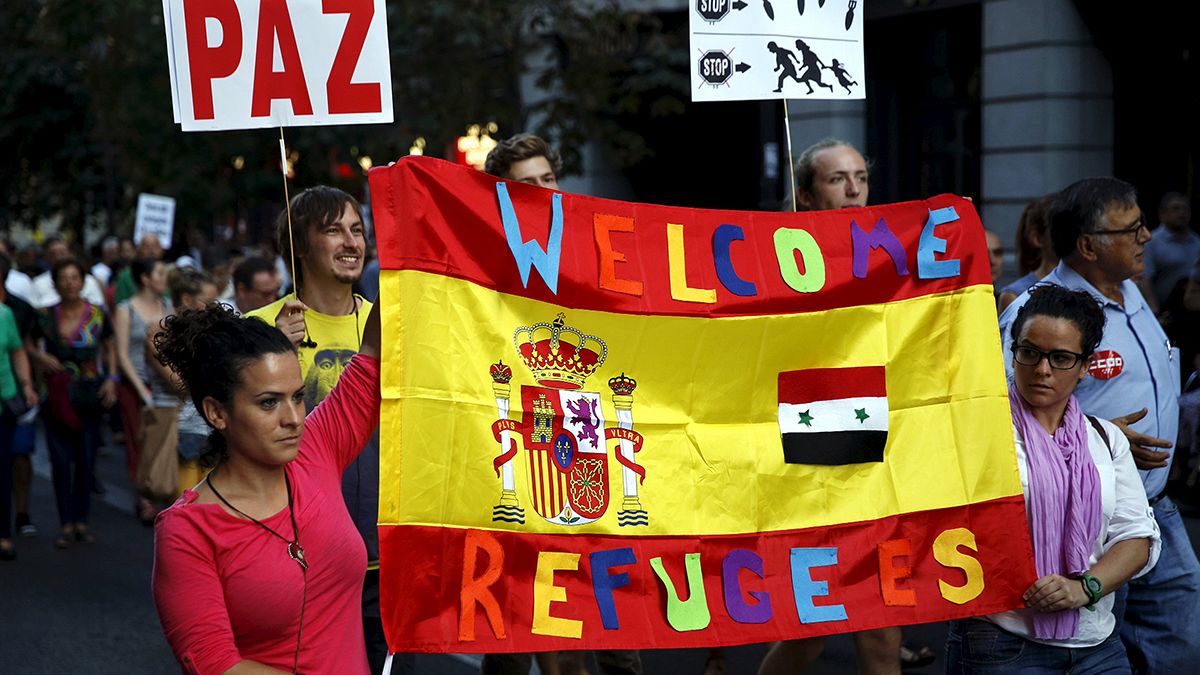 مظاهرات مؤيدة لإستقبال اللاجئين في العديد من المدن الأوروبية