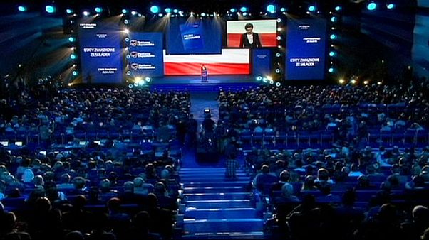 Pologne : les partis présentent leurs programmes pour les élections d'octobre Pologne : les partis présentent leurs programmes pour les élections d'octobre