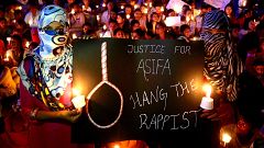 Image: People protest for Rape victim in Bangalore