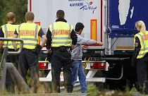 La Germania sospende Schengen:"Non sappiamo più dove mettere i profughi"