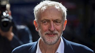 Governo-sombra de Corbyn tem maioria de mulheres