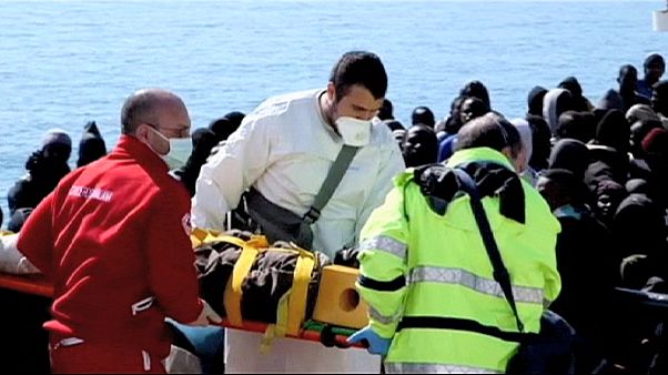 Flüchtlingskrise spaltet Europa Flüchtlingskrise spaltet Europa