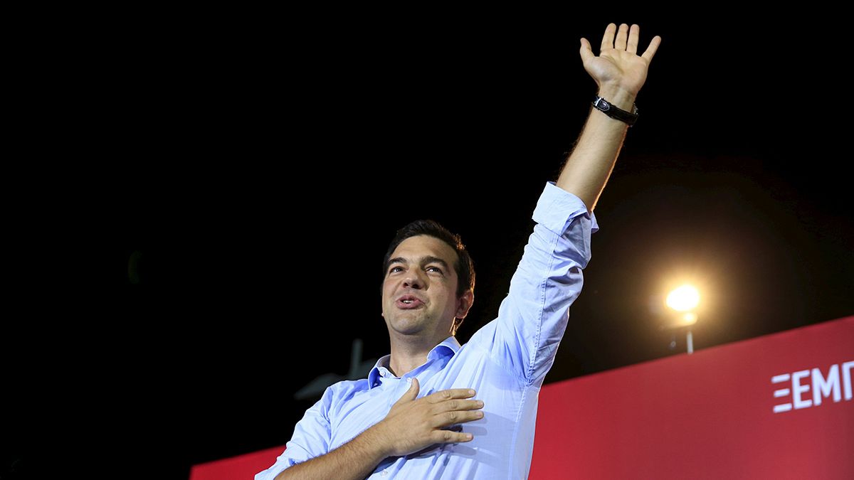 Greek voters measure trust in Tsipras