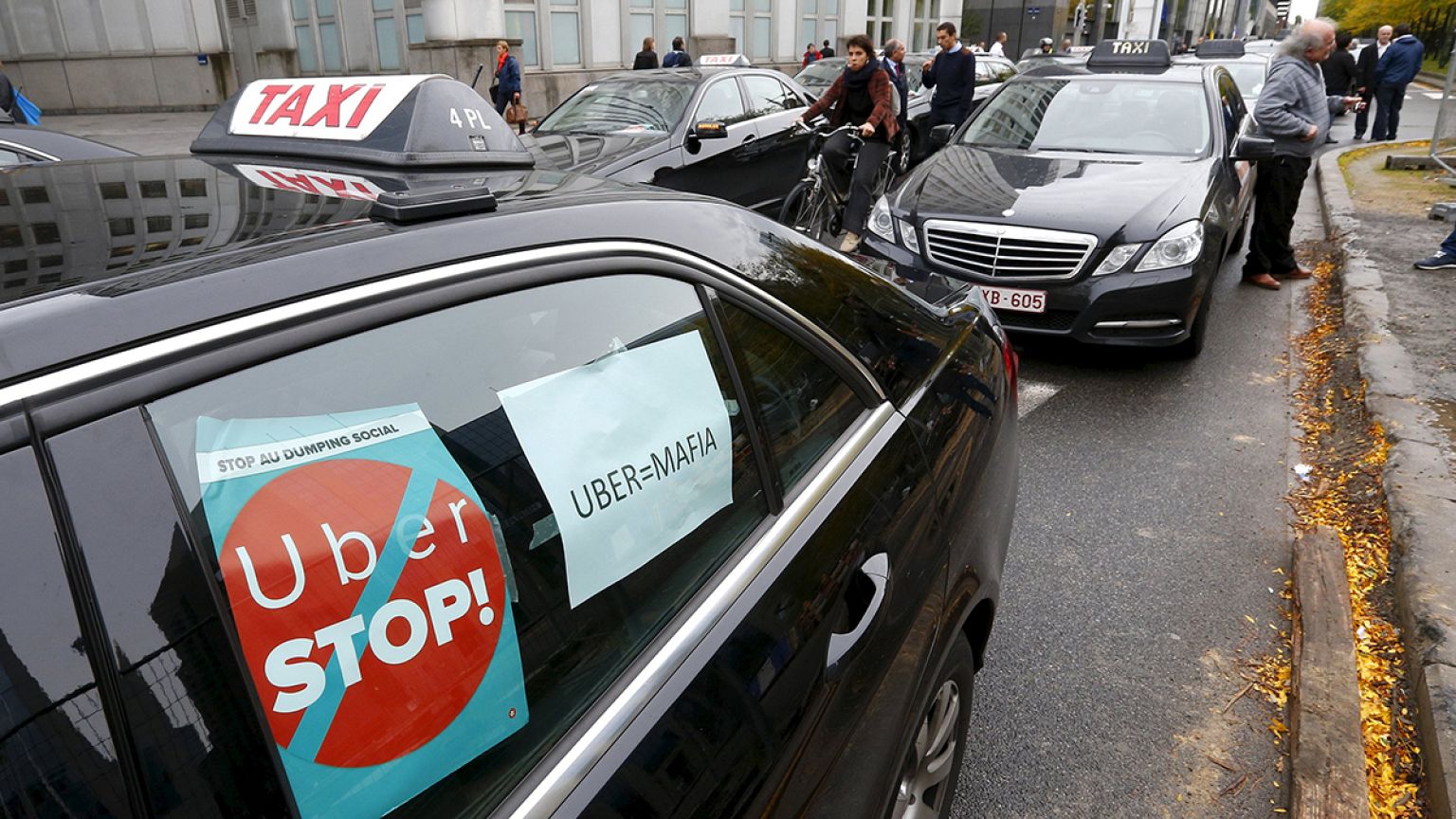 Europäische Taxifahrer protestieren gegen Uber