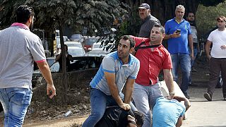 Libano, crisi dei rifiuti: scontri tra manifestanti e polizia