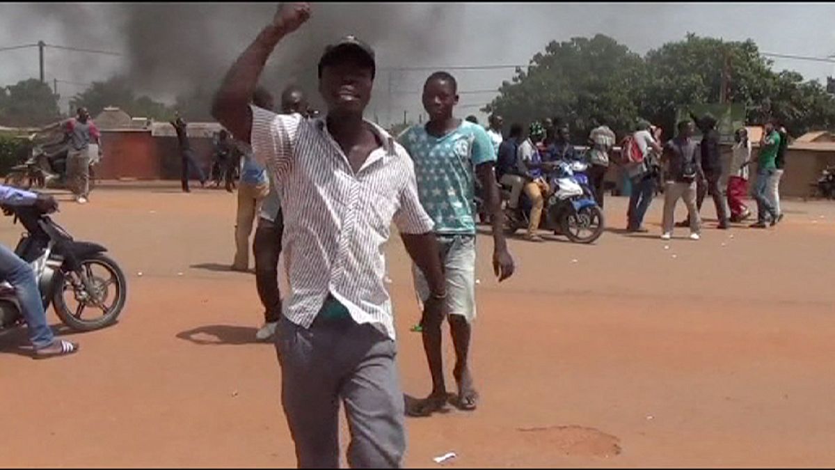 Burkina Faso: al menos tres muertos y 60 heridos en las calles de la capital tras el golpe