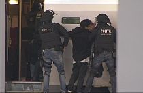 Polizei überwältigt Mann in Thalys in Rotterdam