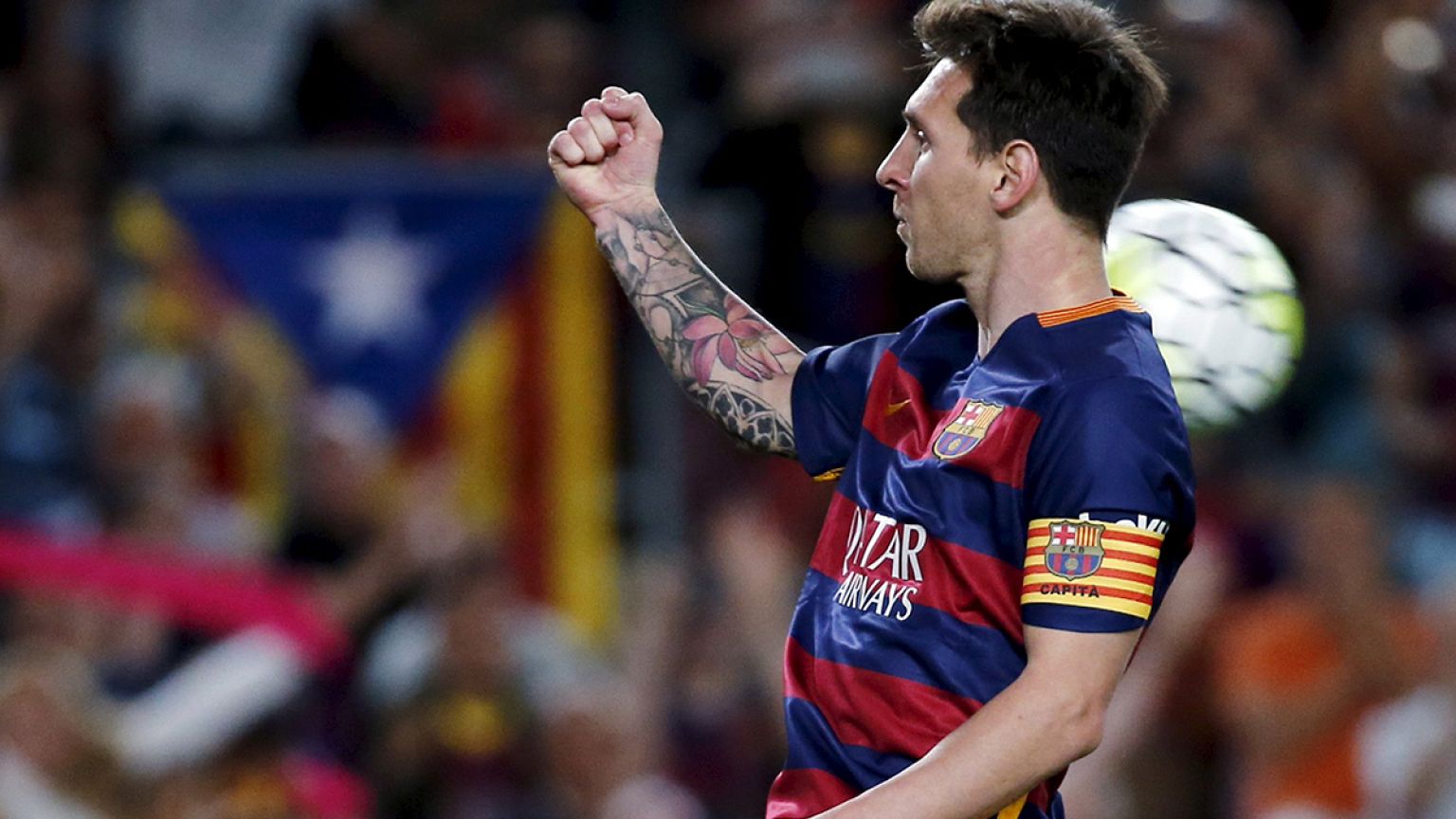 El Barça logra un póquer de goles en la segunda parte para seguir líder por delante del Madrid