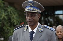 Burkina Faso: Golpistas poderão render-se esta terça-feira