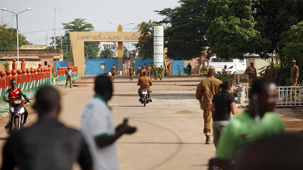 Continúan las negociaciones en Burkina Faso para la salida de los golpistas