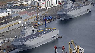 La Francia vende all'Egitto le navi Mistral che erano per la Russia
