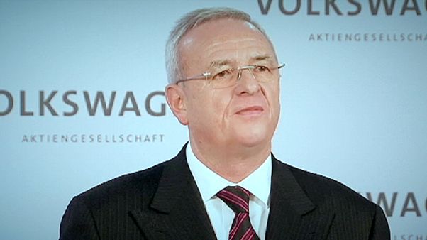 Volkswagen'den istifa eden Winterkorn 28 milyon Euro alacak Volkswagen'den istifa eden Winterkorn 28 milyon Euro alacak