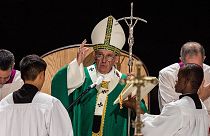 Papa conduz missa multitudinária no Madison Square Garden
