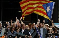 Πανηγυρισμοί στη Βαρκελώνη για τη νίκη των αυτονομιστών στην κάλπη