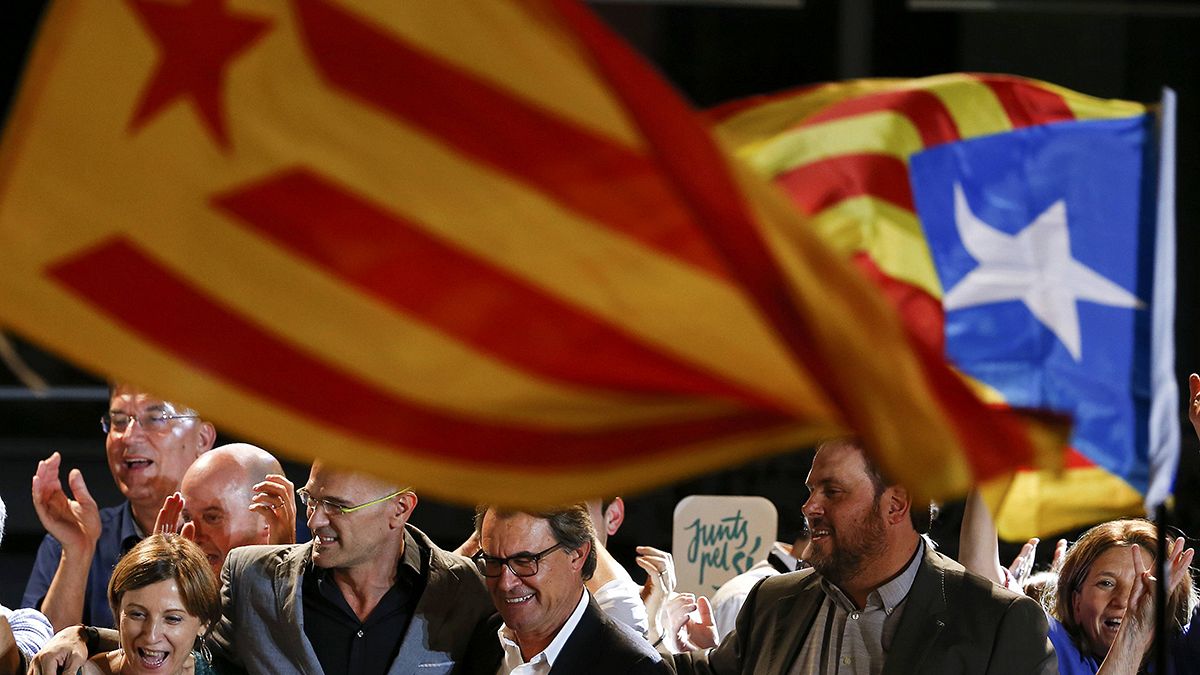 Elezioni in Catalogna: vittoria a metà per gli indipendentisti