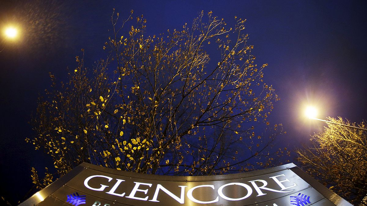 Ações da Glencore afundam na segunda-feira
