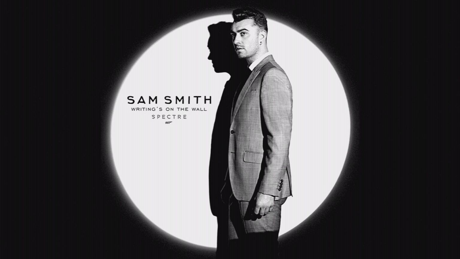 Bond parçası 'Writing's On The Wall' Sam Smith'e uğur getirdi