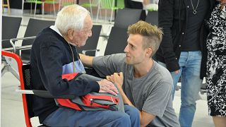Image: Australian 104-old academic David Goodall departs for Switzerland fo