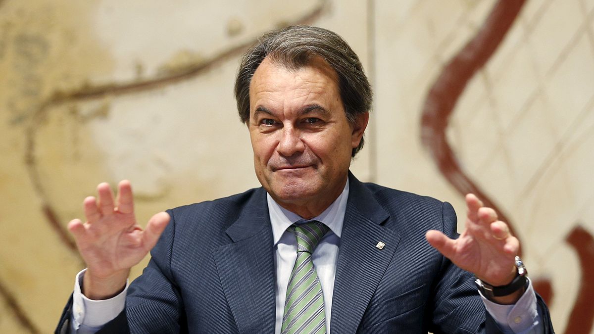 Charging Artur Mas over Catalonia's 'illegal referendum' turns him into a 'martyr'