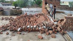 Image: INDIA-ACCIDENT-STORM