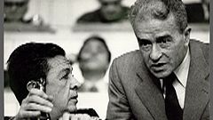 Ultimo saluto a Pietro Ingrao davanti a Montecitorio, fra le note di "Bella Ciao"