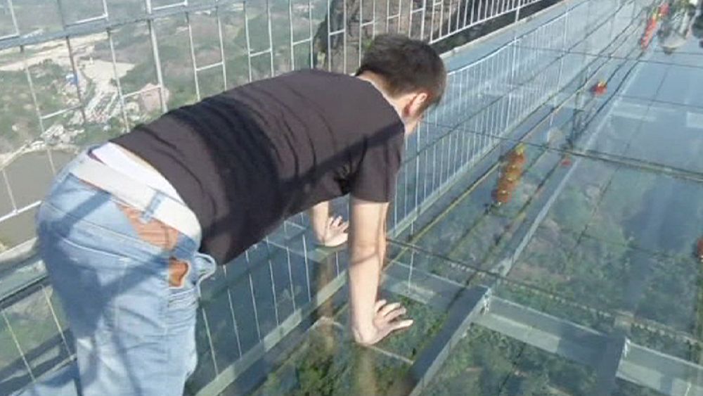 Brave Man's Bridge: China's spectacular glass walkway | Euronews