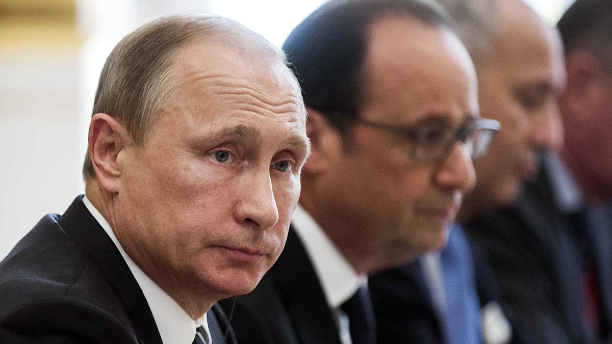 روسيا تشن أولى غاراتها ضد مواقع تنظيم الدولة الإسلامية في سوريا