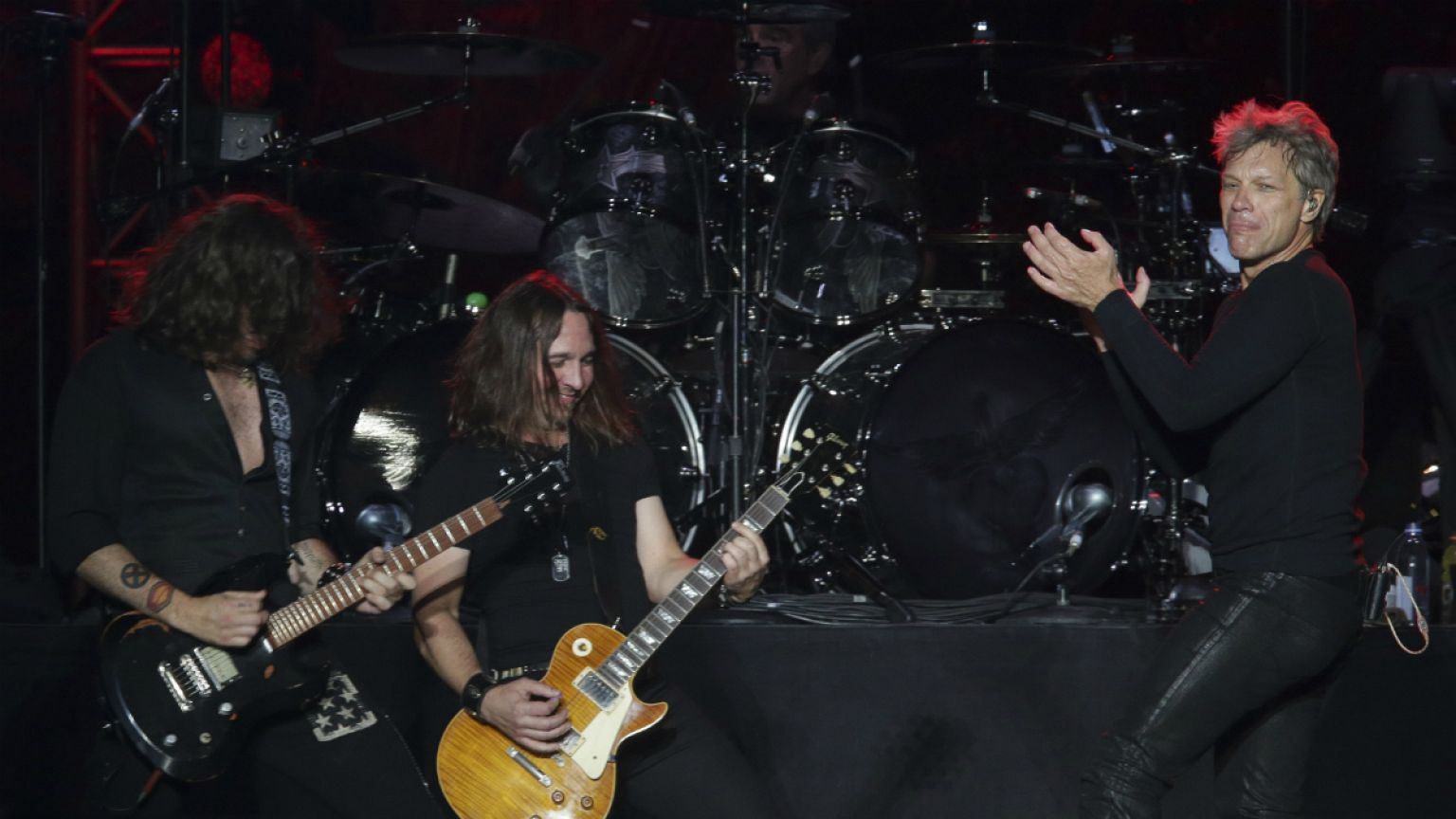 Ex-Pink Floyd Roger Waters critica Bon Jovi por concerto em Telavive