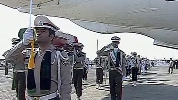 إيران:إعادة أول جثامين الحجاج القتلى إيران:إعادة أول جثامين الحجاج القتلى