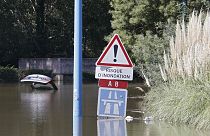Fransa'de sel felaketi 17 can aldı