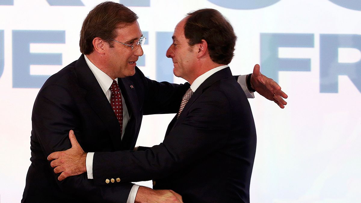 Passos Coelho wins re-election in Portugal, says ready to "compromise"