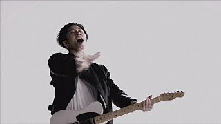 Auf Tournee: Miyavi, der Gitarren-Samurai