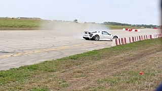 Malta: Porsche-Fahrer rast in Menschenmenge