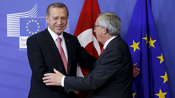 ازمة المهاجرين في صلب مباحثات الرئيس التركي أثناء لقائه بالمسؤولين الأوروبيين في بروكسل ازمة المهاجرين في صلب مباحثات الرئيس التركي أثناء لقائه بالمسؤولين الأوروبيين في بروكسل
