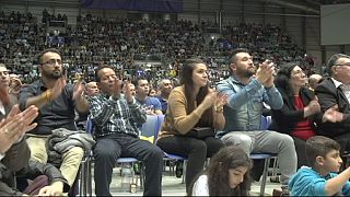 Turquia: Partido pró-curdo HDP "à caça" de votos de emigrantes na Alemanha