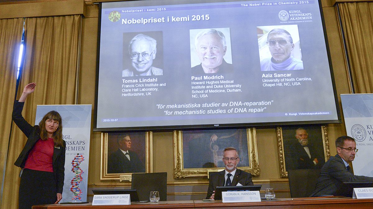 A DNS-javítás kutatásáért három tudós kapja a kémiai Nobel-díjat