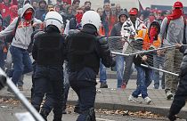 Многотысячная манифестация в Брюсселе против мер экономии закончилась крупными беспорядками