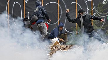 Graves enfrentamientos entre manifestantes y la policía en Bruselas
