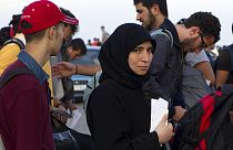 Gyorsabb kitoloncolás, erősebb határvédelem - itt az EU válasza a migrációs válságra