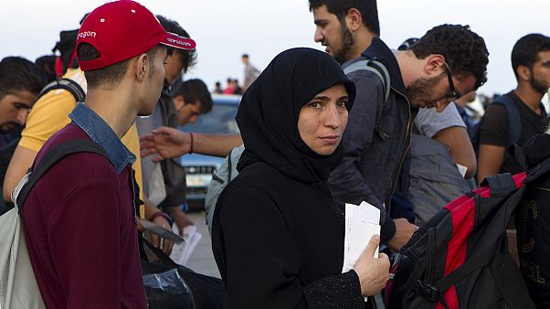 اللاجئون الى الإتحاد الاوروبي لأسباب إقتصادية عليهم العودة الى بلدانهم. اللاجئون الى الإتحاد الاوروبي لأسباب إقتصادية عليهم العودة الى بلدانهم.
