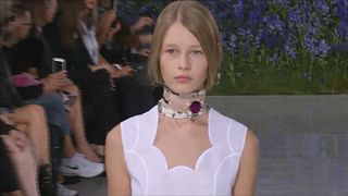 Komoly vitát kavart a 14 éves Dior-modell