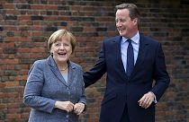 Cameron holds low-profile talks with Merkel