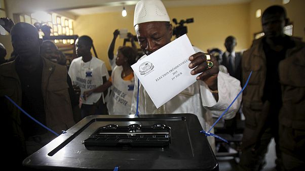 Guiné Conacri: Condé quer eleição à primeira volta Guiné Conacri: Condé quer eleição à primeira volta