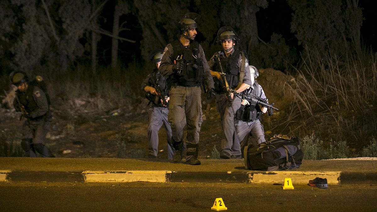 یک عرب اسرائیلی چهار یهودی را با چاقو زخمی کرد، افزایش کشته های فلسطینی