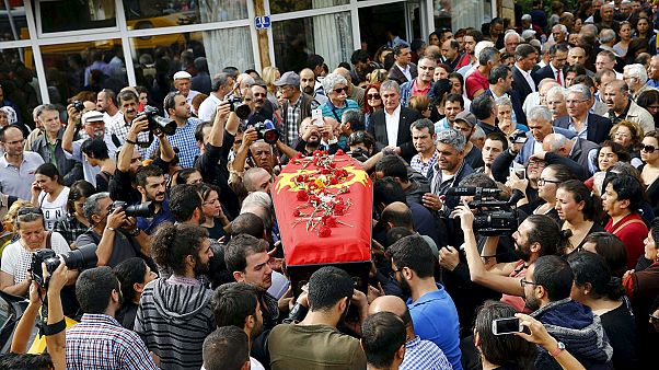 L'absence de revendications après l'attentat d'Ankara suscite de nombreuses questions L'absence de revendications après l'attentat d'Ankara suscite de nombreuses questions